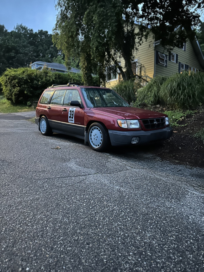 Nathan T's 1999 Forester L