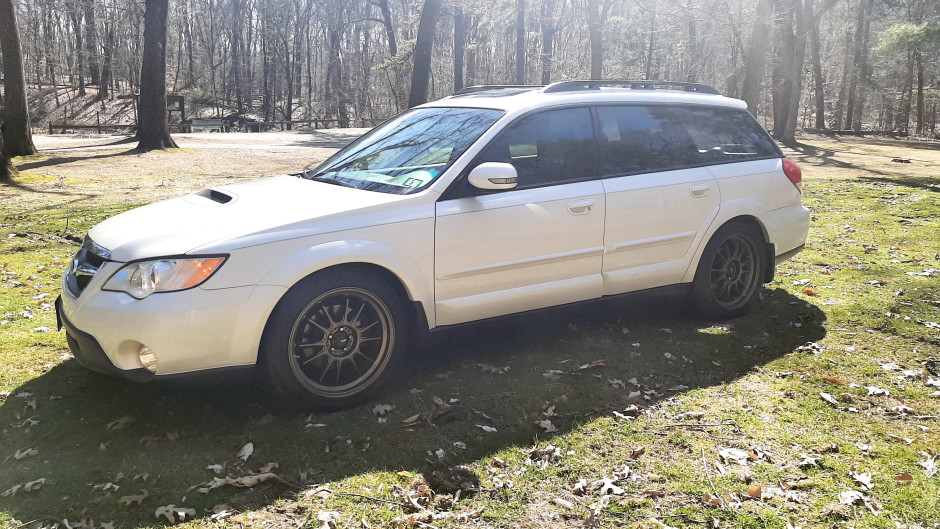 Mark and Anna Fowler's 2008 Outback XT Limited